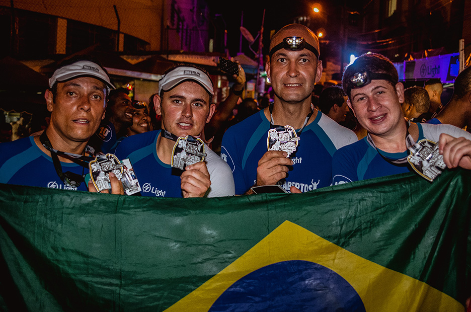 Santa-Marta-de-Bracos-Abertos, corrida de rua, projeto de braços abertos, corrida nuturna, night run, x3m,  sportsession, agência fotografica, cobertura fotografica esportiva,  fotografia esportiva