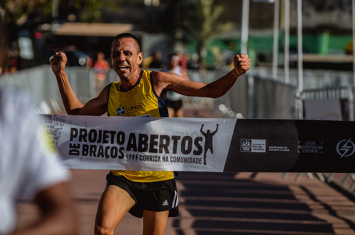 jacarezinho de braços abertos, projeto de braços Abertos, corrida de rua, x3m, sportsession, agência fotografica, cobertura fotografica esportiva, fotografia esportiva