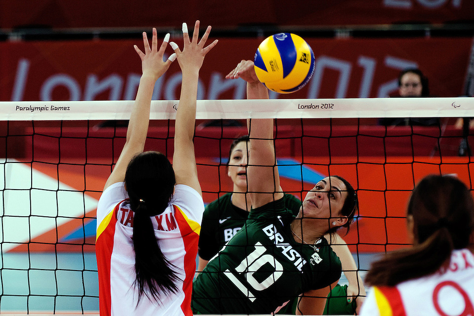 01/08/2012 - Londres, Reino Unido. Paralimpíada 2012 - Vôlei Sentado, Brasil perde da China por 3 sets a 1 no ExCel. Foto: Guilherme Taboadal/CPB